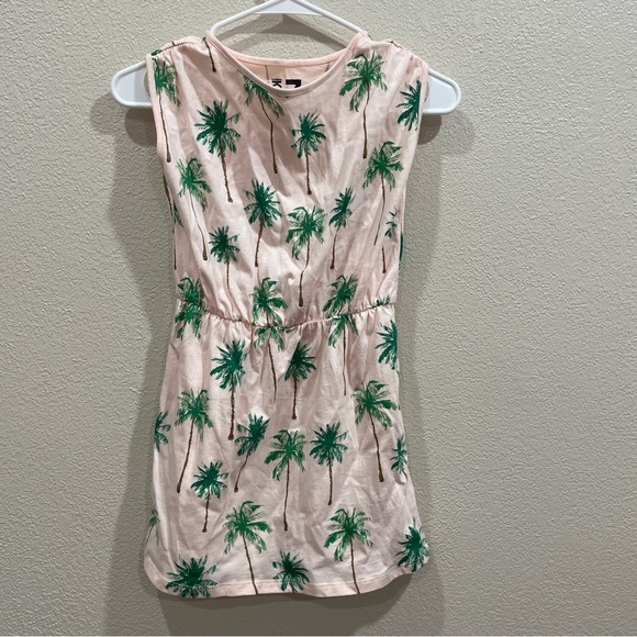 Four (4) Girls Dresses Size 5 to 7 - Picture 5 of 8